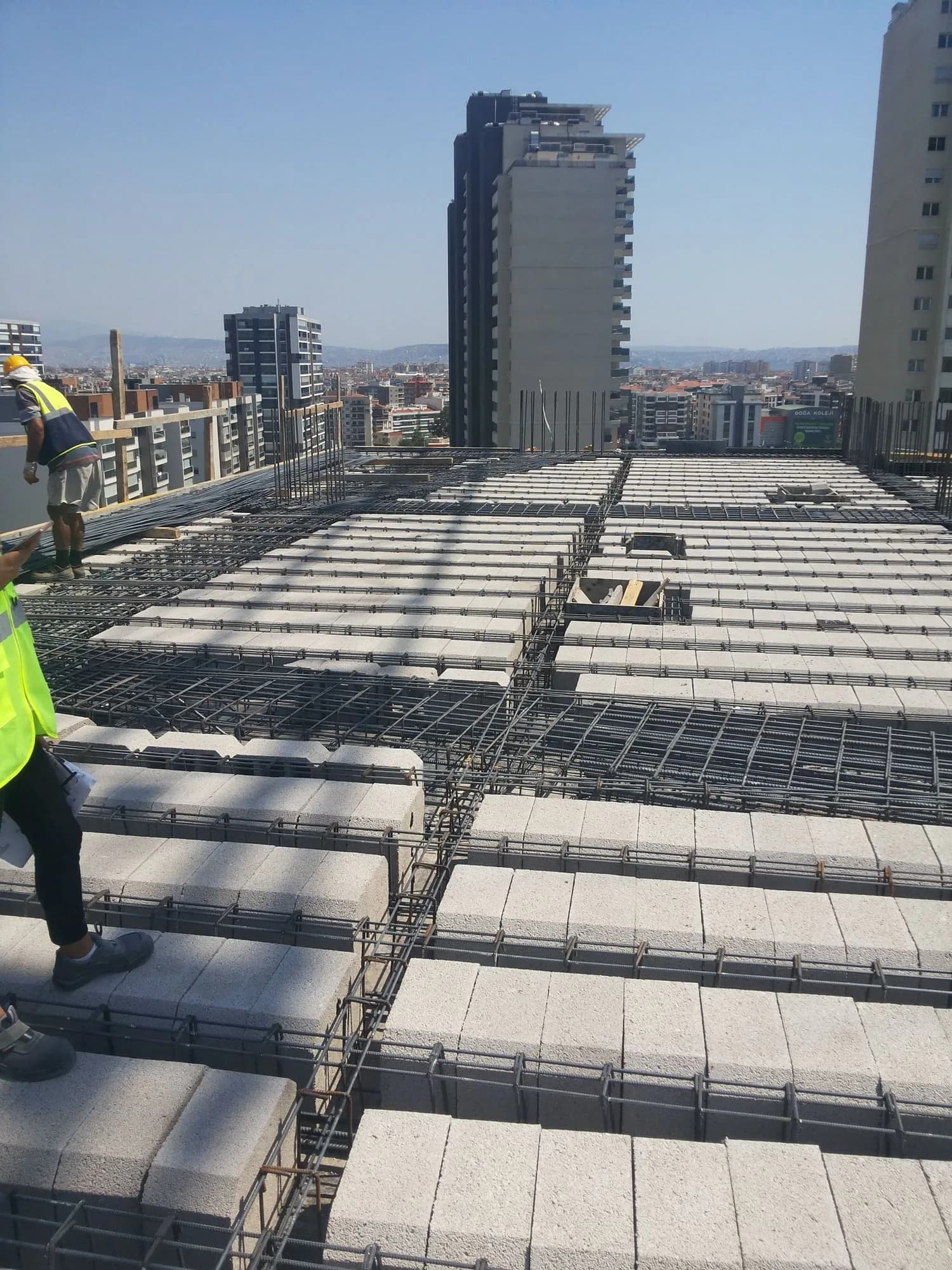 İzmir Karşıyaka Ekmas Residence Kaba İnşaat Projesi